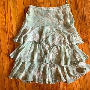 Banana Republic silk skirt . Size 0